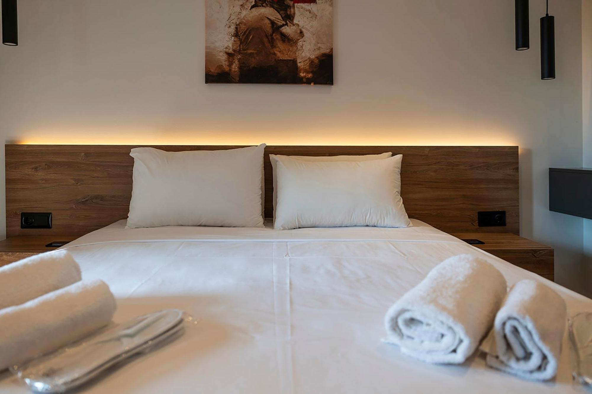 Akira Suites 아피토스 외부 사진